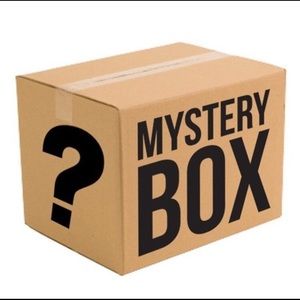 Mystery Box 6 items - Lilly Pulitzer